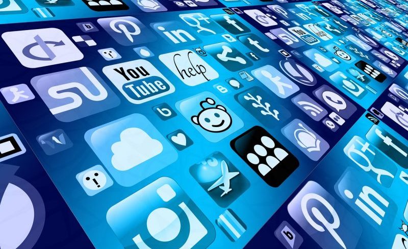 SNSで評判をチェック